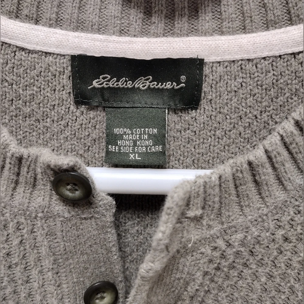 Eddie‎ Bauer Men's 3 Button Light Olive Green Sweater - Picture 7 of 12